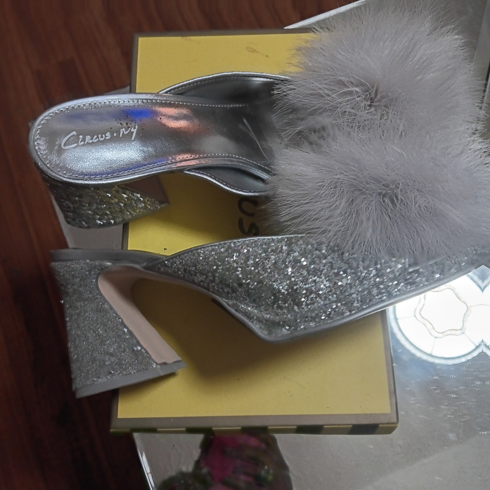 Shoes - Picture 2 of 3